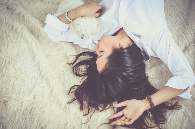 Qualità del Sonno: 10 Cose che Aiutano a Migliorarla